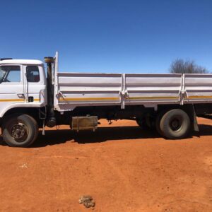 NISSAN UD 1979 MODEL